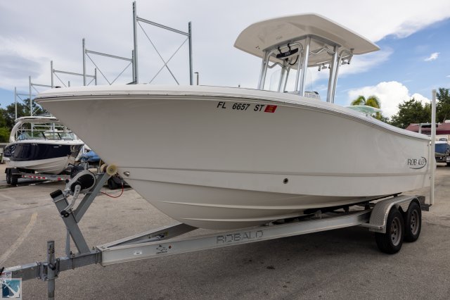 Pre-Owned 2020  powered Power Boat for sale